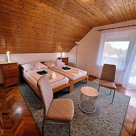 Mariza Szálloda Balatonszárszó